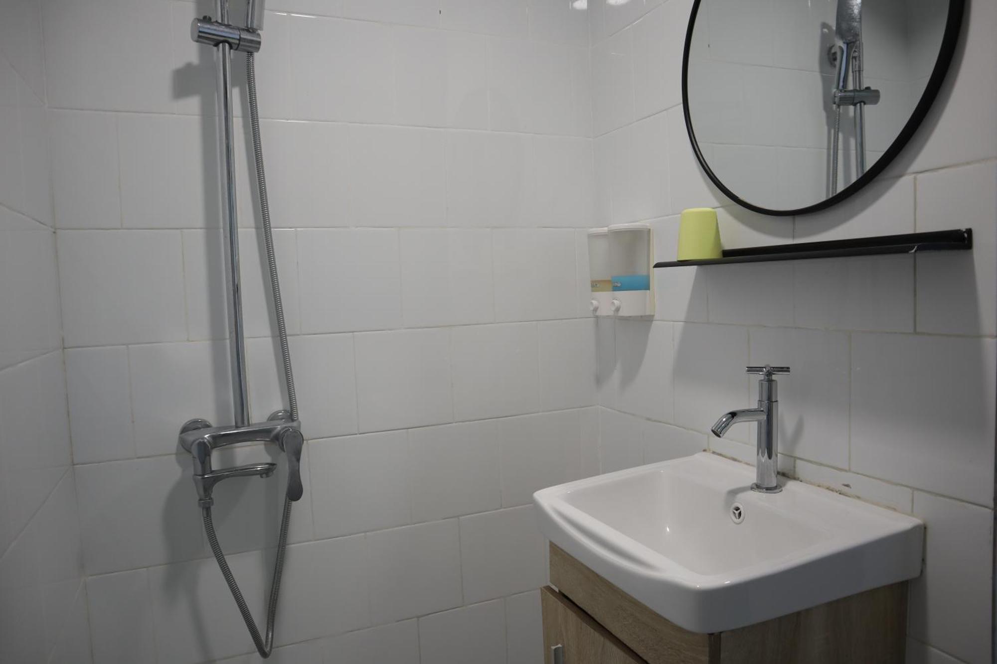 Hoi To Hostel Hong Kong Exterior photo